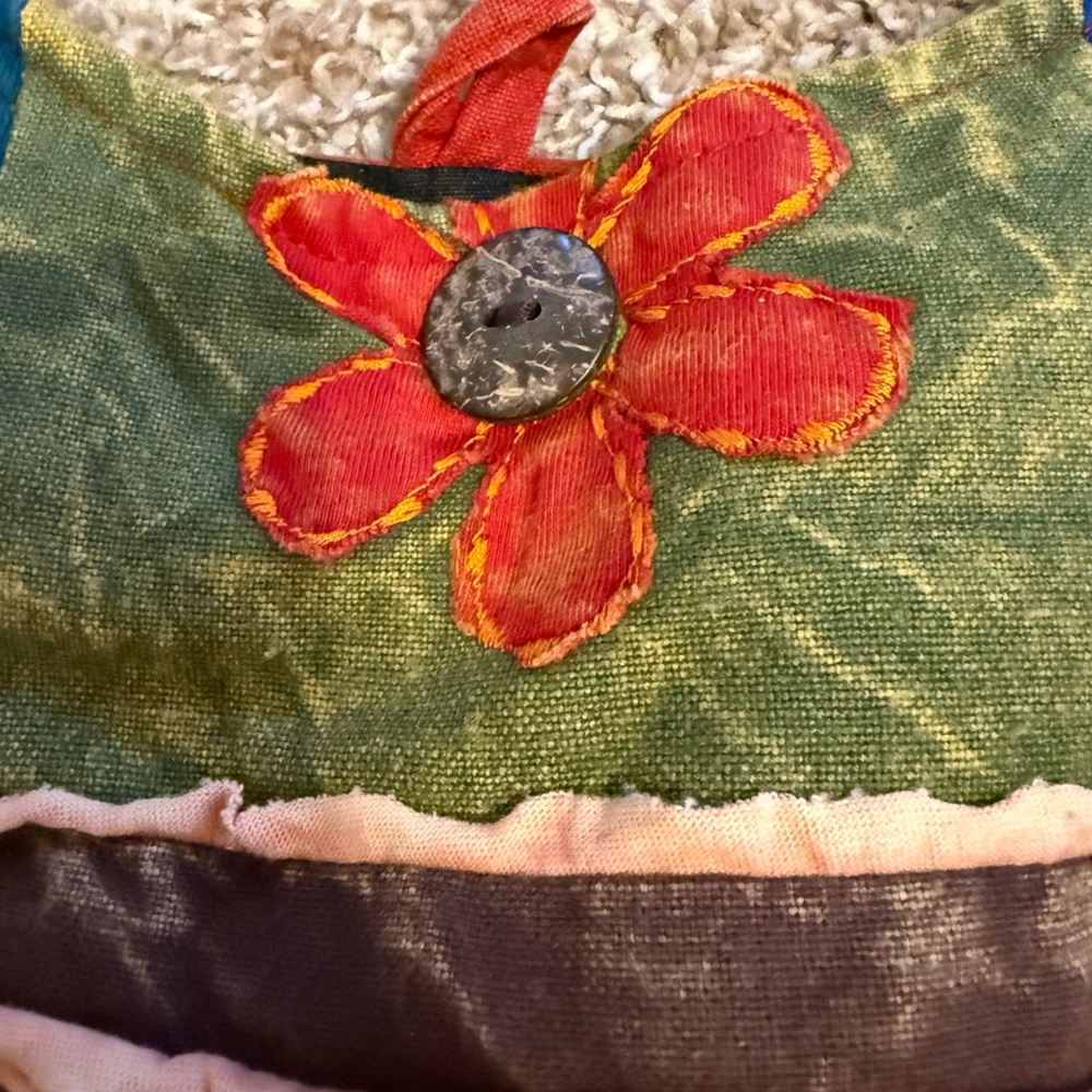 🌸 Boho Patchwork Flower Hobo Bag — The Collectio… - image 4